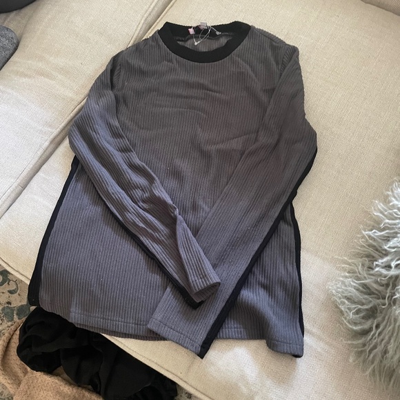 Long sleeve shirt - Picture 1 of 1